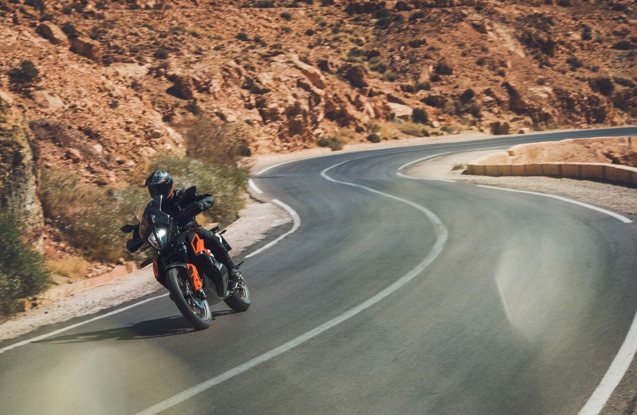 KTM 790 Adventure & 790 Adventure R dai concessionari